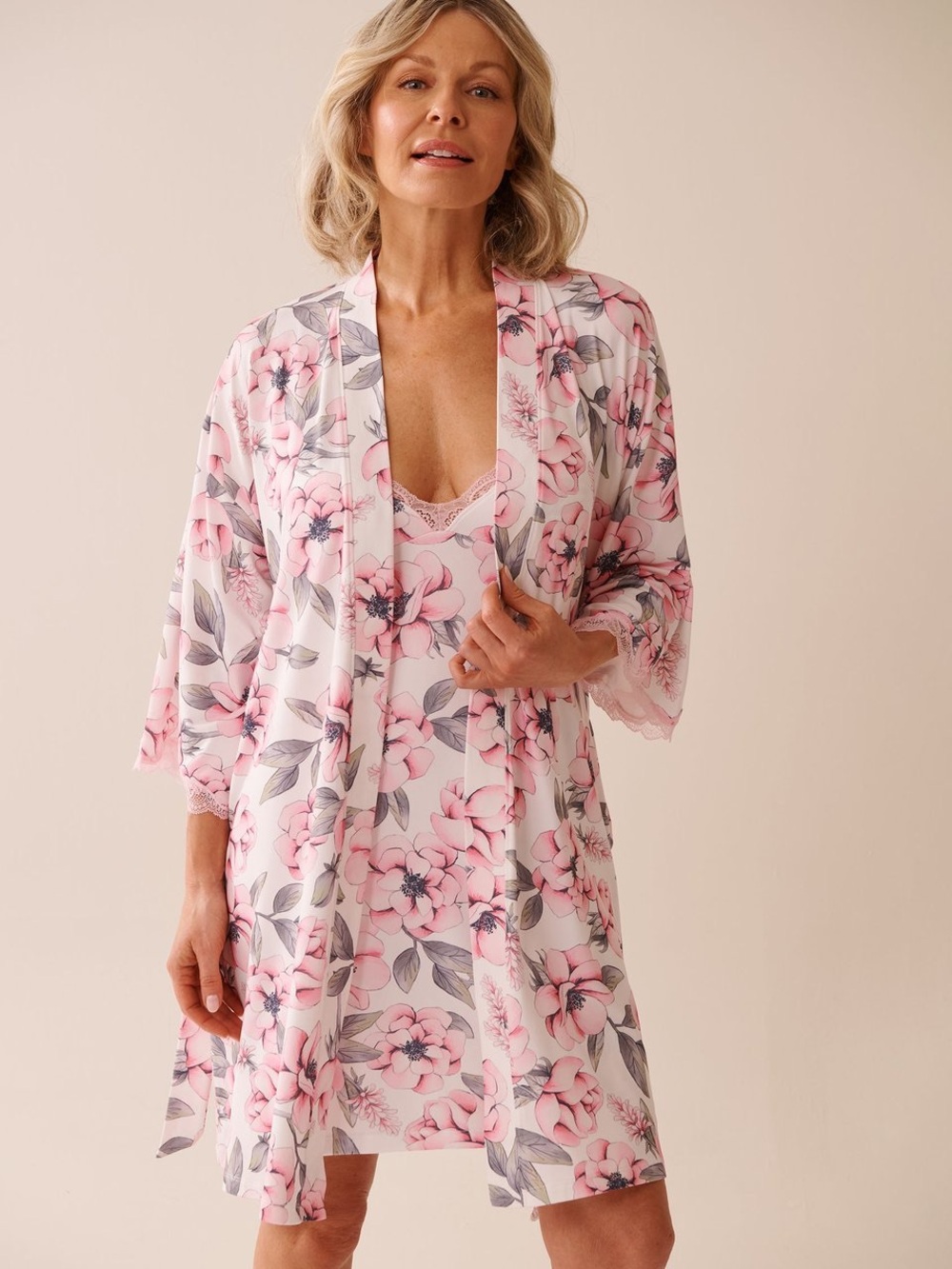 LA VIE EN ROSE Robe & Dress Set Camellia Print Lace Kimono Peachy Dream
